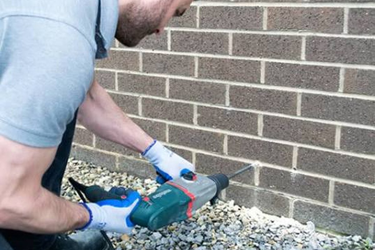 Damp proofing and re-plastering by First Choice Building Services